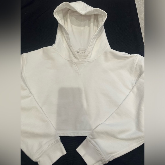 Lululemon Women’s All Yours Cropped Hoodie - Picture 5 of 5